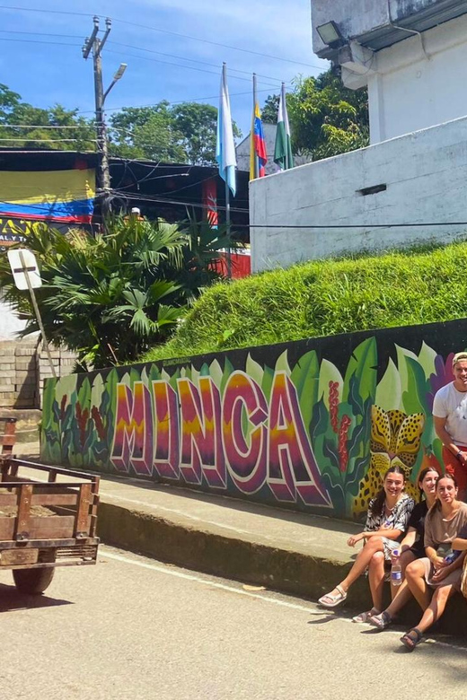 Colagem de mídia