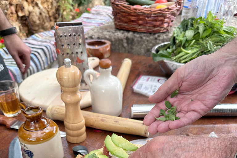 Gebiet Chania: Kochkurs auf einem Bauernhof im Dorf StylosKochkurs mit traditionellen Gerichten und biologischen Lebensmitteln