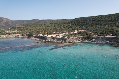 Desde Pafos: Crucero al Atardecer por la Laguna Azul con baño, barbacoa y vino