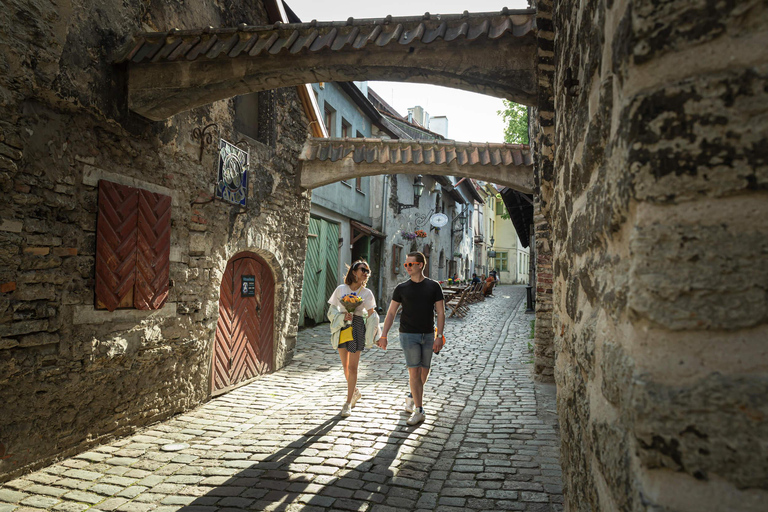 Tour privato del servizio fotografico a TallinnTour privato del servizio fotografico di Majestic Tallinn