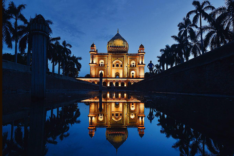 Delhi: Akshardham Temple India Gate & Safdarjung Night Tour Delhi: Night Tour with Car, Driver, Guide and Entry Fees