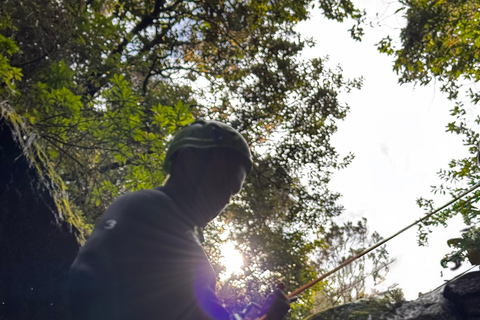 Madeira: Canyoningtocht voor gevorderdenMadeira: Canyoning voor de gevorderden