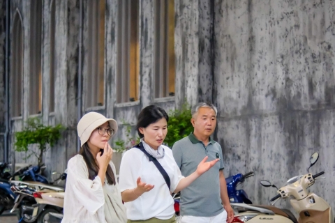 Hanoï : visite historique et culturelle à motoVisite historique et culturelle à moto : prise en charge à l'hôtel