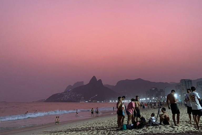 BEST LOCAL FRIEND FOREVER - Customized Tour with a Carioca