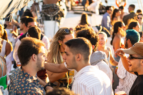 Lisbon: The Tallship sunset experience with OPEN BAR Tagus River Sunset Cruise + OPEN BAR