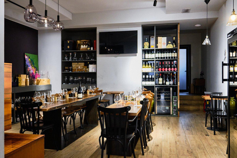 Yerevan: Wine Night Tour with Retro Car Transfers & Photos