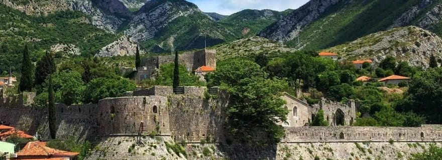 Secrets du bar de la vieille ville - Un voyage à travers les millénaires