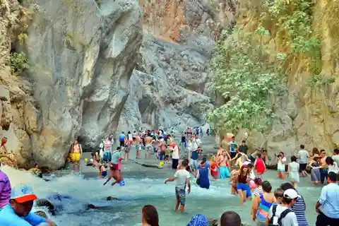 From Icmeler: Fethiye Tour with Saklikent Ticket & Transfer