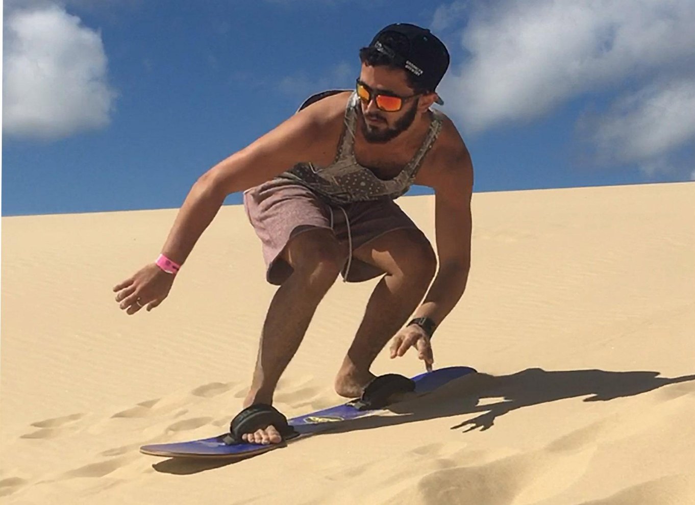 Port Stephens: Ubegrænset sandboarding med 4WD-transport til klitterne