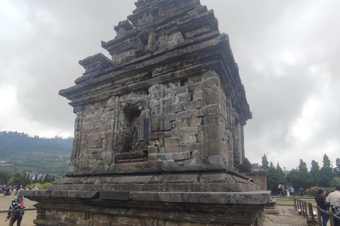 从日惹出发的日出西库尼尔山和迪恩高原之旅从日惹到日出 Sikunir 和 Dieng 高原之旅