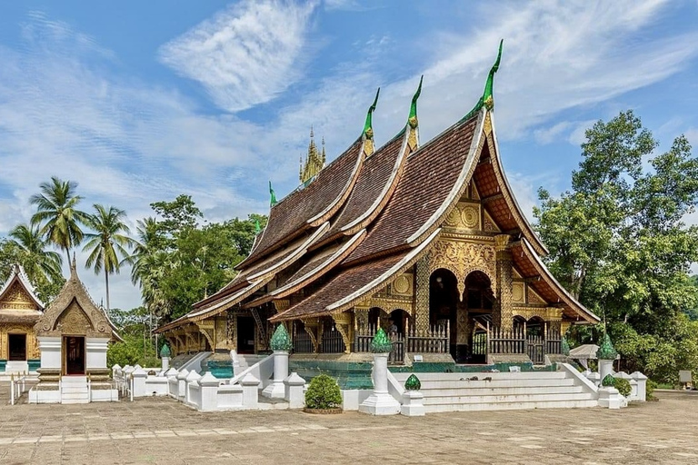 Classic tour in Luang Prabang (Private) English Guide 1-2 Pax