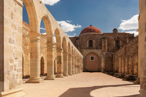 Oaxaca: tour privado a Mitla con degustación de chocolate en coche
