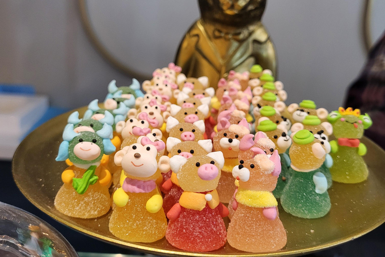 Dublin: Walking Food Tour with local chef, 7 stops or more!