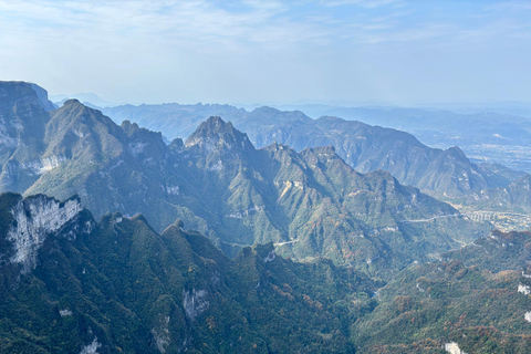 Zhangjiajie: Wycieczka do Góry Siedmiu Gwiazd i wioski Tujia
