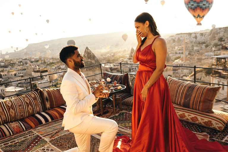 Cappadoce : Séance de photos au lever du soleil avec des robes volantes