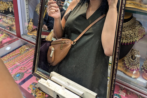 Mumbai: Tour de compras de moda com personal shopperMumbai: Experiência de personal shopper nos subúrbios