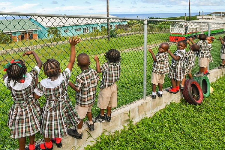 St Kitts:Scenic Railway met drankjes &amp; vervoer (Cruise)