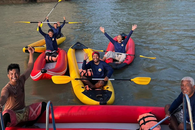 普吉岛：黄昏海上独木舟之旅与发光浮游生物