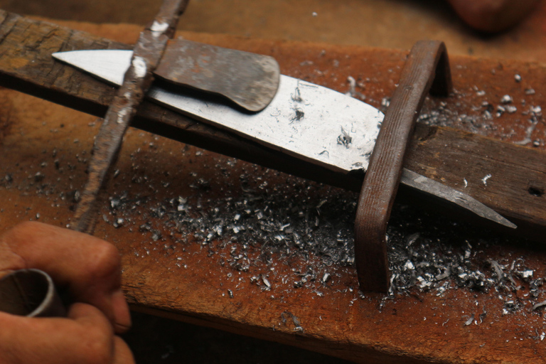 Hoi An: Knife-making Workshop with Hotel Pickup