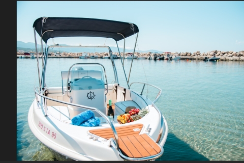 Zakynthos: Private boat trip with skipper Zakynthos: Private boat trip to with skipper