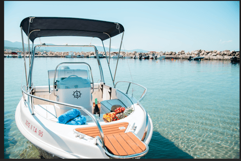 Zakynthos: Private boat trip with skipper Zakynthos: Private boat trip to with skipper