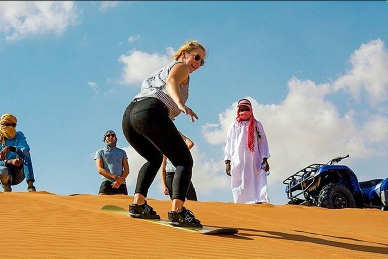Katar: Wüstensafari, Sandboarding, Kamelreiten, BinnenmeerGemeinsame Tour