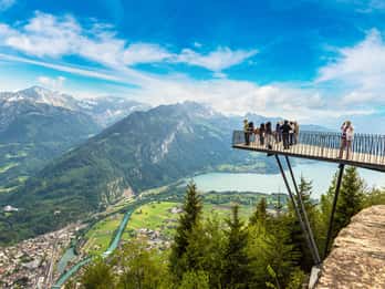 Excursion privée d'une journée de Genève à Lausanne, Berne et Interlaken