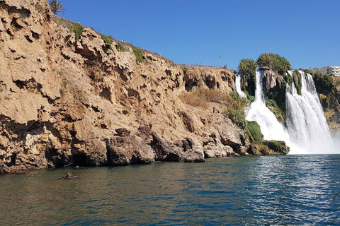 Antalya : Visite guidée de la ville avec billets pour les chutes d'eau et déjeuner.Tour en bateau