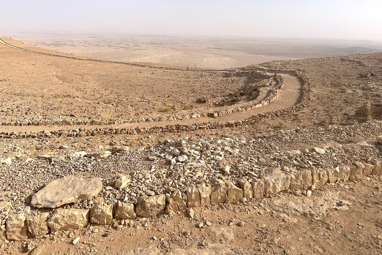 Riyadh:3-Hour Second Edge of the World Darb Al-Manjour Trail