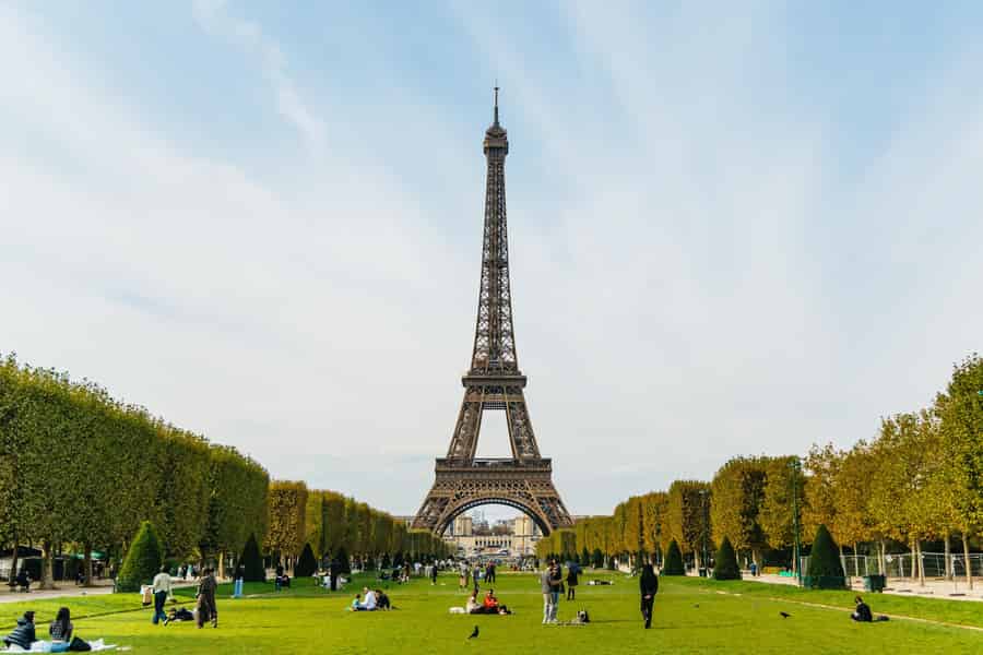 Das Beste von Paris: Eiffelturm & Schloss Versailles mit Führung. Foto: GetYourGuide Das Beste von Paris: Eiffelturm & Schloss Versailles mit Führung. Foto: GetYourGuide