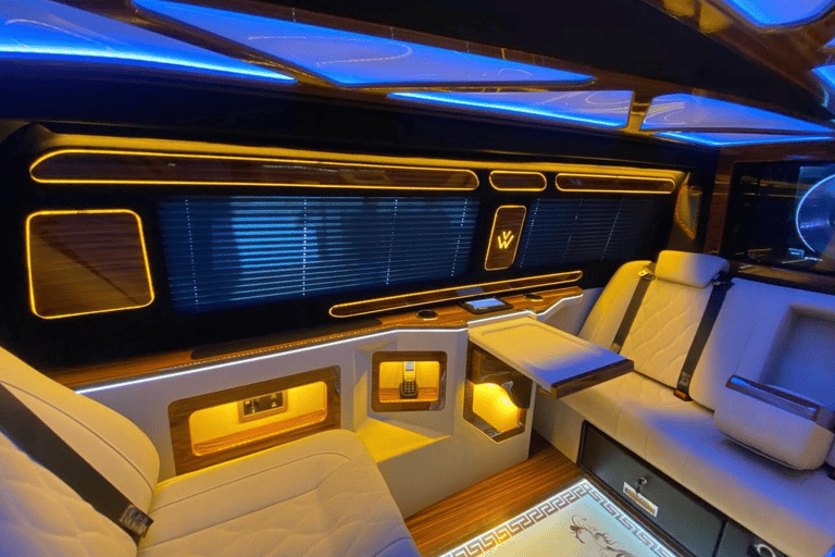 إسطنبول: خدمة نقل خاصة لكبار الشخصيات من/إلى مطار إسطنبولمن مطار اسطنبول إلى الجانب الأوروبي