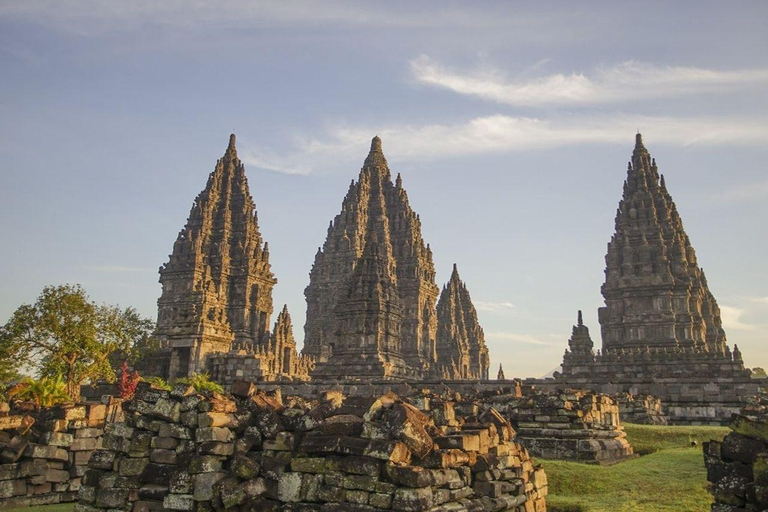 Yogyakarta: Prambanan Temple Guided Private Tour with Ticket Prambanan Temple Guided Private Tour without Ticket