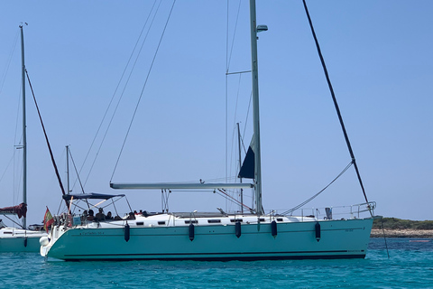 Bay of Cadiz - Private trip on a 15-meter sailboat - Bay of Cadiz - Private Sailboat Trip - for 6 Persons