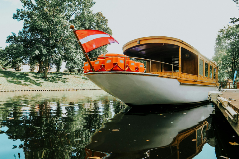 里加：私人游船之旅，含小吃和饮品里加：私人游船之旅，含小吃和饮料