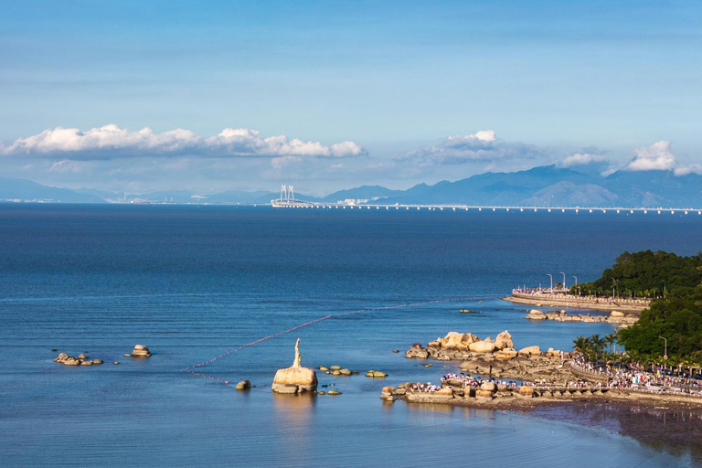 Zhuhai: Bridge Boat Tour, Qi'ao Island & Lunch Day Trip
