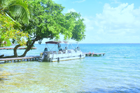 Mahahual: Chacchoben Mayan Ruins and Seven Color Lagoon Trip