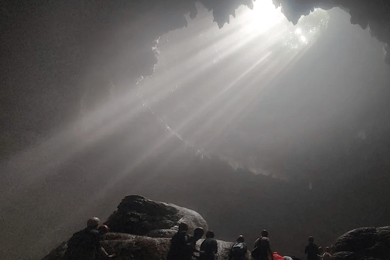 Yogyakarta: Merapi Sunrise &amp; Jomblang Cave Adventure Tour