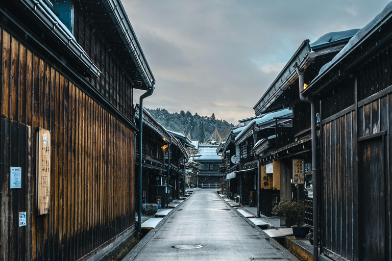 Desde Tokio: excursión de 1 día a Shirakawago y Kanazawa