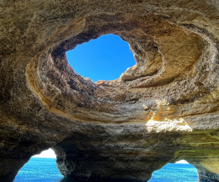 De Faro: Excursão de aventura na caverna de Benagil e muito mais