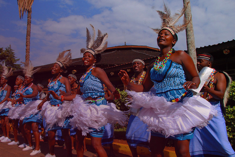 Eftermiddagstur till Bomas of Kenya