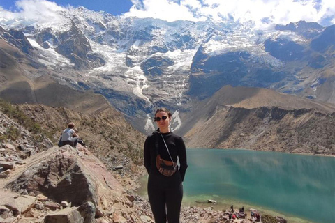 From Lima Private: Trekking in the Raura Mountain Range and its Thermal Baths