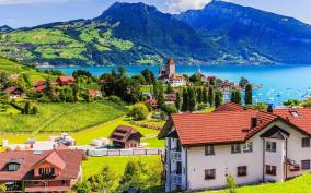 Zürich: Private Car Tour to Swiss Capital, Castles & Lakes