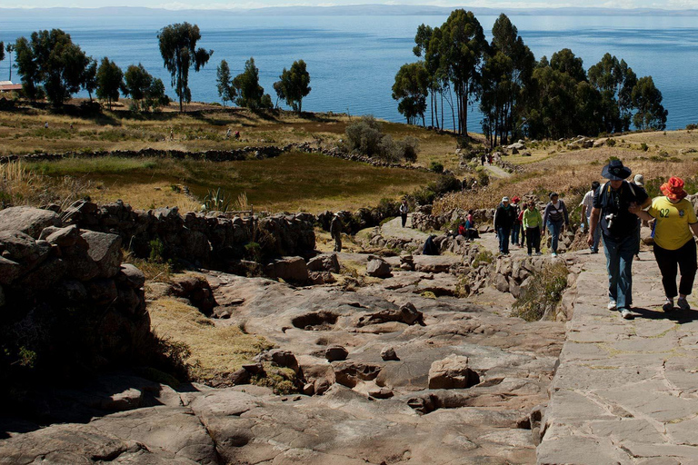 Puno: Lago Titicaca, Uros e Taquile Tour di 1 giorno