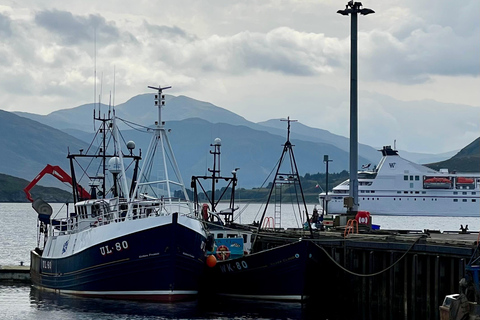 Inverness: Highland Dining and Folklore Experience