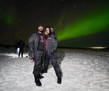 From Rovaniemi: Northern Lights Hunt by Minibus