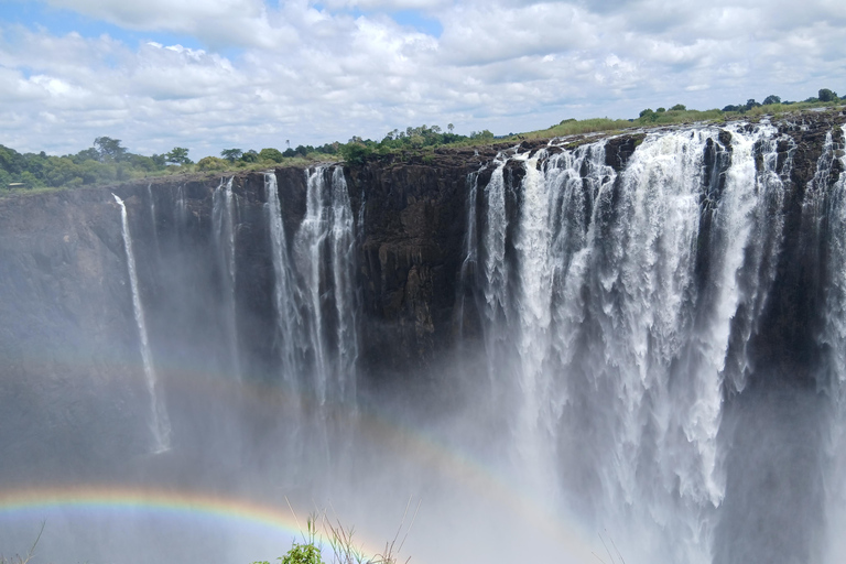 Victoria falls: Zimbabwe and Zambia guided tour old age