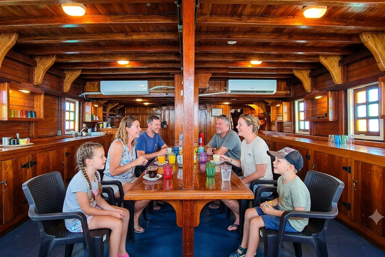 Cartagena Luxury Sunset: Premium Nautical Experience