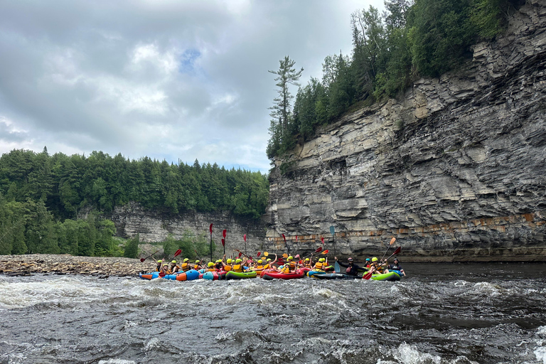 Quebec City: Guided rafting and kayaking 30 minutes from the city – Family Quebec City: Guided Rafting and Kayaking 30 Minutes from the City – Family