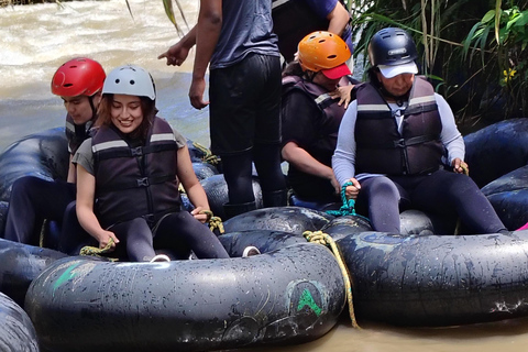 Excursion d&#039;une journée complète à Mindo, tout compris, avec transport depuis Quito.Excursion d&#039;une journée complète à Mindo, tout compris, avec transport depuis Quito