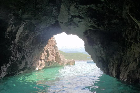 Budva: Blue Lagoon, Sveti Stefan, and Snorkeling Cruise